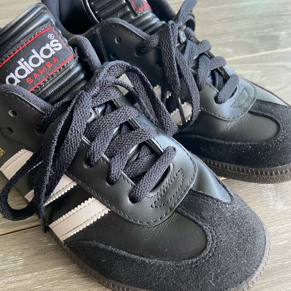 Adidas Samba Classic Sneakers - Picture 6 of 10